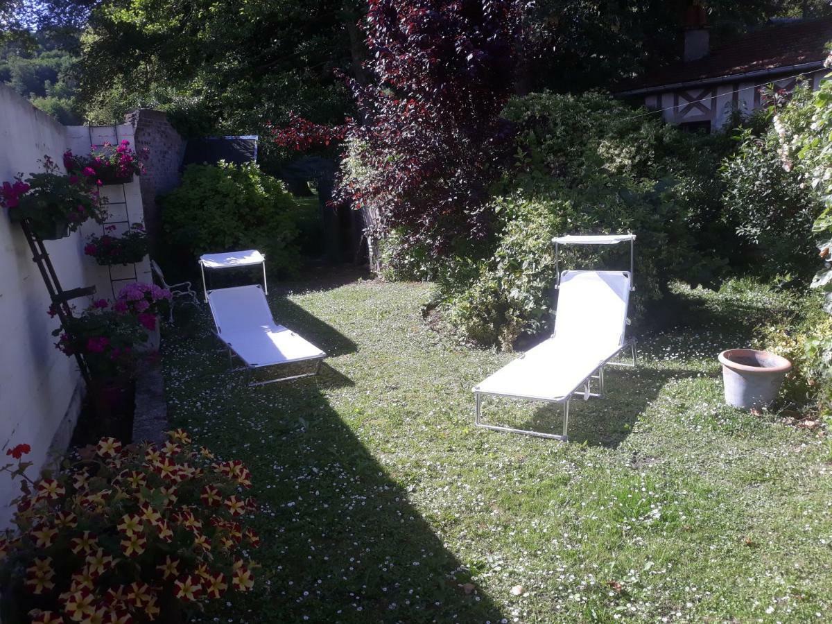 Gite Au Bord Du Lac Montville المظهر الخارجي الصورة